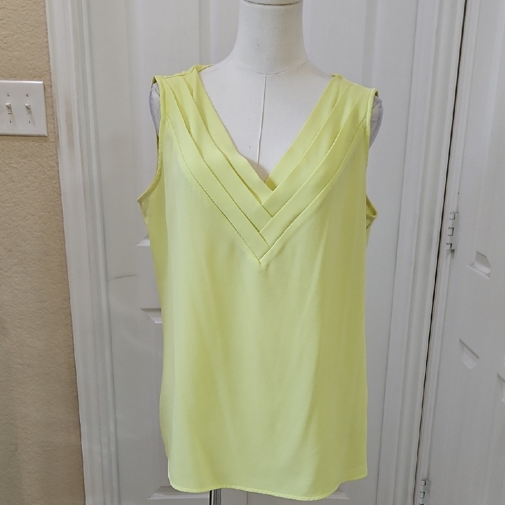 Worthington V Neck Neon Yellow Green Sleeveless Blouse Size Large